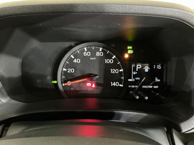 ハイゼットカーゴDX 届出済み未使用車 電子制御式4WD CVT車 ラジオ届出済み未使用車 電子制御式4WD CVT車 ラジオデッキ コーナーセンサー オートハイビーム オートライト キーレスエントリー スペアキー有り 横滑り防止装置 スマートアシスト アイドリングストップ(京都府)の中古車