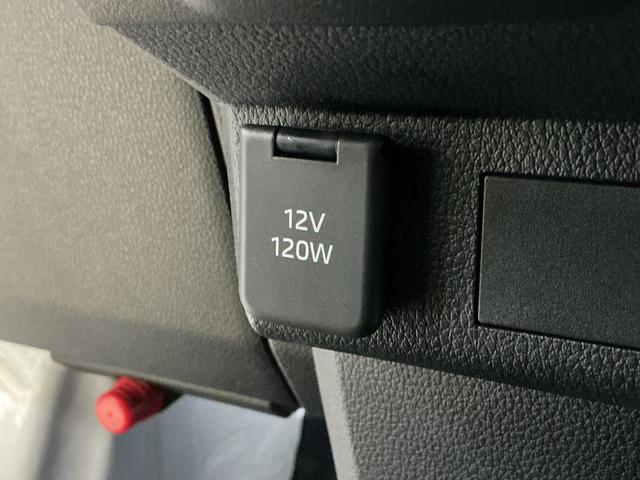 ハイゼットカーゴDX 届出済み未使用車 電子制御式4WD CVT車 ラジオ届出済み未使用車 電子制御式4WD CVT車 ラジオデッキ コーナーセンサー オートハイビーム オートライト キーレスエントリー スペアキー有り 横滑り防止装置 スマートアシスト アイドリングストップ(京都府)の中古車
