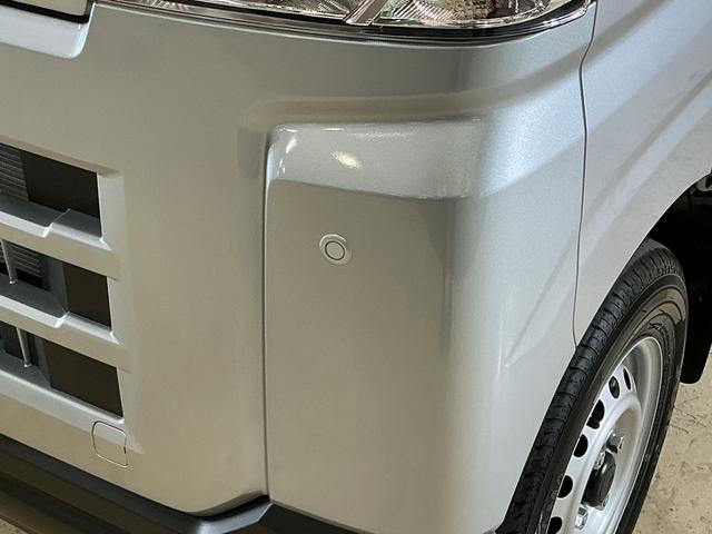 ハイゼットカーゴ 中古車 ＤＸ　届出済み未使用車　ラジオデッキ　コーナーセンサー届出済み未使用車　ラジオデッキ　コーナーセンサー　オートハイビーム　オートライト　キーレスエントリー　スペアキー有り　スマートアシスト　横滑り防止装置　アイドリングストップ　１２Ｖ電源ソケット