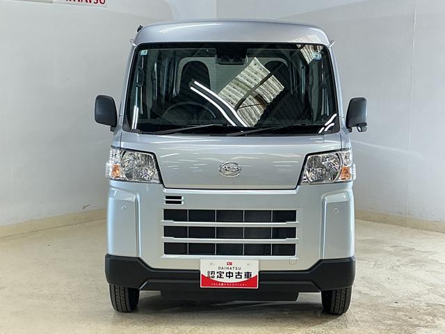 ハイゼットカーゴＤＸ　届出済み未使用車　ＣＶＴ車　ラジオ　コーナーセンサー届出済み未使用車　ＣＶＴ車　ラジオデッキ　コーナーセンサー　オートハイビーム　キーレスエントリー　スペアキー有り　オートライト　スマアシ　アイドリングストップ　横滑り防止装置　１２Ｖ電源ソケット（京都府）の中古車