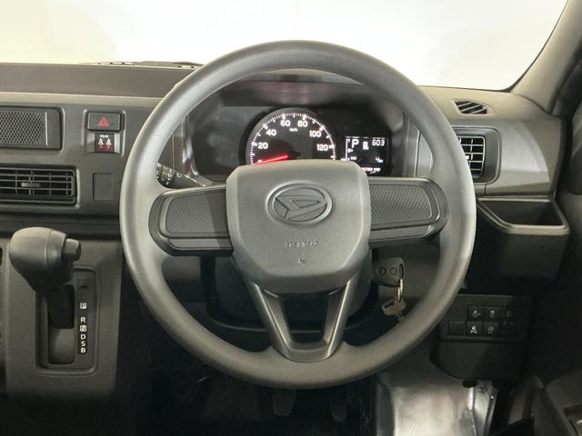 ハイゼットカーゴＤＸ　届出済み未使用車　ＣＶＴ車　ラジオ　コーナーセンサー届出済み未使用車　ＣＶＴ車　ラジオデッキ　コーナーセンサー　オートハイビーム　キーレスエントリー　スペアキー有り　オートライト　スマアシ　アイドリングストップ　横滑り防止装置　１２Ｖ電源ソケット（京都府）の中古車