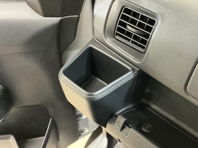 ハイゼットカーゴＤＸ　届出済み未使用車　ＣＶＴ車　ラジオ　コーナーセンサー届出済み未使用車　ＣＶＴ車　ラジオデッキ　コーナーセンサー　オートハイビーム　キーレスエントリー　スペアキー有り　オートライト　スマアシ　アイドリングストップ　横滑り防止装置　１２Ｖ電源ソケット（京都府）の中古車