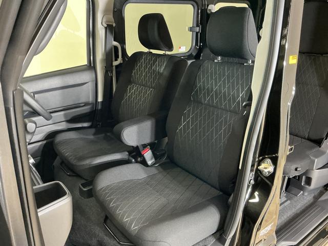 アトレーＲＳ　届出済未使用車　４ＷＤ　ターボ　スマートアシスト届出済未使用車　４ＷＤ　バックカメラ　ターボ　９インチディスプレイオーディオ　フルセグチューナー　ブルートゥース対応　両側リヤパワースライドドア　アダプティブクルーズコントロール　ＬＥＤヘッドライト（京都府）の中古車