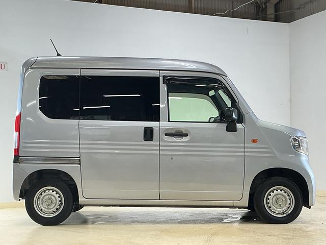 N−VANG・ホンダセンシング ワンオーナー ラジオ ドラレコ ETCワンオーナー ラジオデッキ ドライブレコーダー ETC アダプティブクルーズコントロール キーレスエントリー ドアバイザー スペアキー有り 横滑り防止装置 12V電源ソケット オールシーズンマット(京都府)の中古車