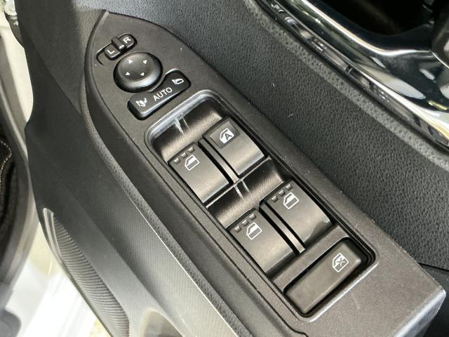 タントカスタムＸ　レンタカーアップ　ナビ　パノラマモニター　ＥＴＣレンタカーアップ　ナビＴＶ　パノラマモニター　ドライブレコーダー　ＥＴＣ　両側パワースライドドア　シートヒーター　コーナーセンサー　電動パーキングブレーキ　オートハイビーム　Ｂｌｕｅｔｏｏｔｈ（京都府）の中古車