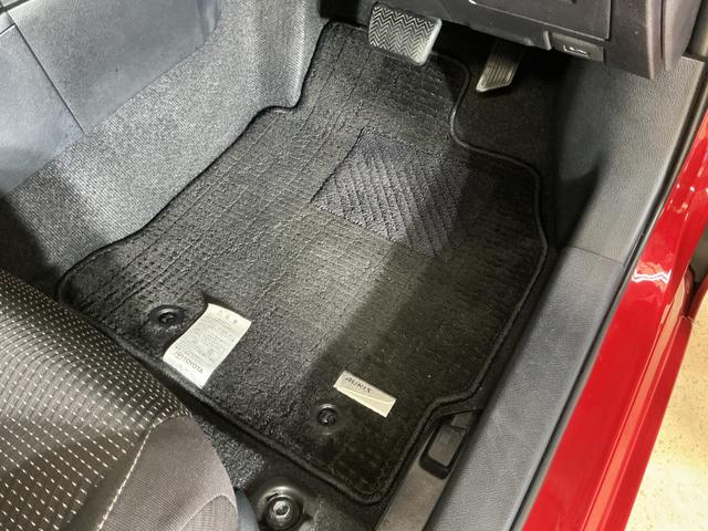 オーリス１８０Ｇ　Ｓパッケージ　ナビ　バックカメラ　ＥＴＣ　２ＷＤナビ　バックカメラ　ＥＴＣ　ワンセグチューナー　ブルートゥース対応　プッシュボタンエンジンスタート　アルミホイール　コーナーセンサー　オートライト　オートエアコン　ＨＩＤディスチャージヘッドライト（京都府）の中古車