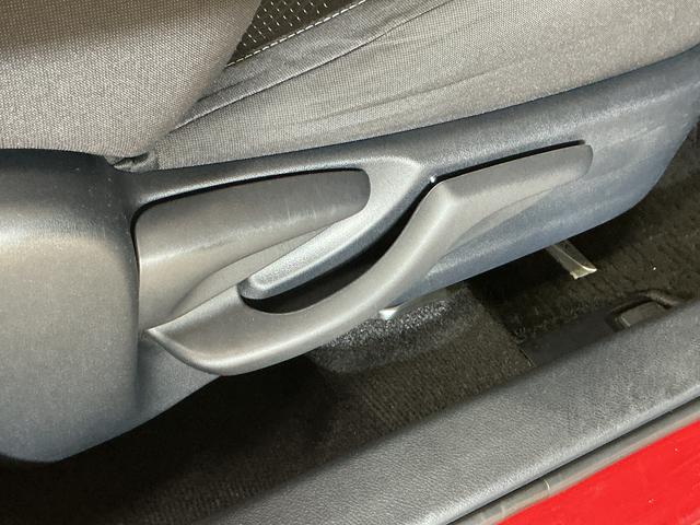 オーリス１８０Ｇ　Ｓパッケージ　ナビ　バックカメラ　ＥＴＣ　２ＷＤナビ　バックカメラ　ＥＴＣ　ワンセグチューナー　ブルートゥース対応　プッシュボタンエンジンスタート　アルミホイール　コーナーセンサー　オートライト　オートエアコン　ＨＩＤディスチャージヘッドライト（京都府）の中古車