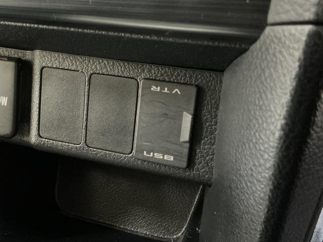 オーリス１８０Ｇ　Ｓパッケージ　ナビ　バックカメラ　ＥＴＣ　２ＷＤナビ　バックカメラ　ＥＴＣ　ワンセグチューナー　ブルートゥース対応　プッシュボタンエンジンスタート　アルミホイール　コーナーセンサー　オートライト　オートエアコン　ＨＩＤディスチャージヘッドライト（京都府）の中古車