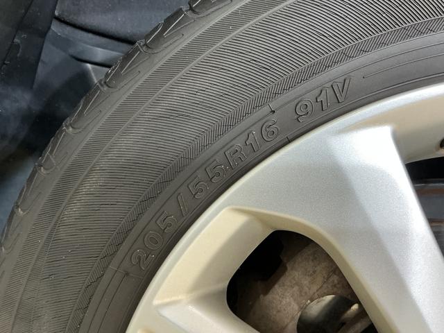 オーリス１８０Ｇ　Ｓパッケージ　ナビ　バックカメラ　ＥＴＣ　２ＷＤナビ　バックカメラ　ＥＴＣ　ワンセグチューナー　ブルートゥース対応　プッシュボタンエンジンスタート　アルミホイール　コーナーセンサー　オートライト　オートエアコン　ＨＩＤディスチャージヘッドライト（京都府）の中古車