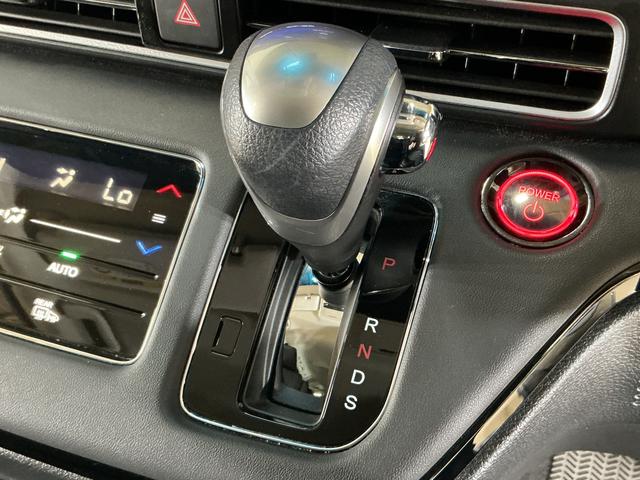 オデッセイハイブリッドe:HEVアブソルート ワンオーナー 10インチナビ ETCワンオーナー 10インチナビ マルチビューカメラシステム 前後ドラレコ ETC 両側パワースライドドア アダプティブクルーズコントロール 電子制御パーキングブレーキ Bluetooth フルセグTV(京都府)の中古車