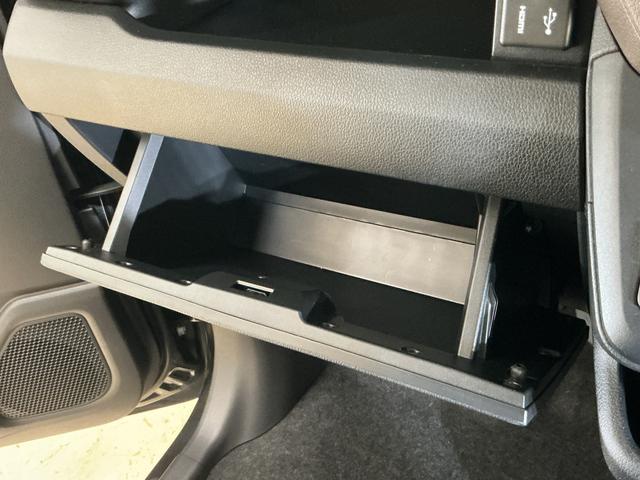 ムーヴＧ　届出済み未使用車　９インチディスプレイオーディオ　ＵＳＢ届出済み未使用車　９インチディスプレイオーディオ　バックカメラ　片側パワースライドドア　ワイヤレス充電　コーナーセンサー　電動パーキングブレーキ　オートハイビーム　Ｂｌｕｅｔｏｏｔｈ　ＵＳＢ接続（京都府）の中古車