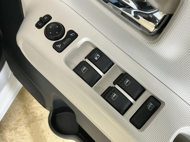 ムーヴキャンバスストライプスＧターボ　デモカー　９型ディスプレイオーディオ展示車　９型ディスプレイオーディオ　バックカメラ　両側パワースライドドア　アダプティブクルーズコントロール　ホットカップホルダー　シートヒーター　コーナーセンサー　ワイヤレス充電器　オートハイビーム（京都府）の中古車