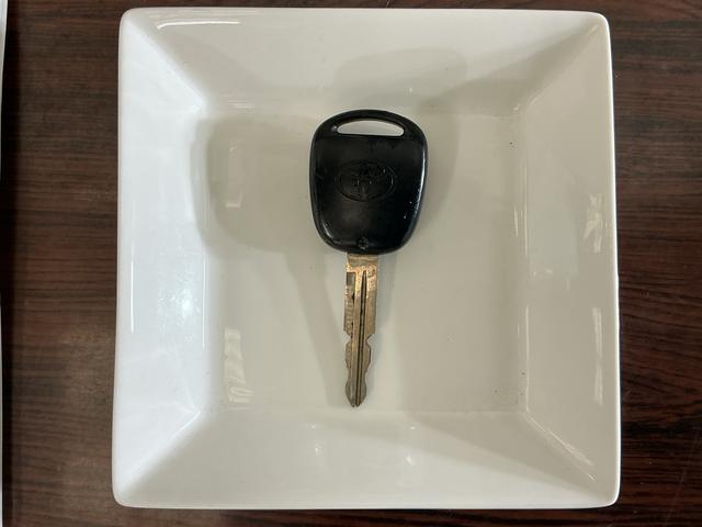 ピクシストラックエクストラ　４ＷＤ　ナビ　ＥＴＣ　３方開　荷台作業灯４ＷＤ　ナビ　ＥＴＣ　３方開　荷台作業灯　Ｂｌｕｅｔｏｏｔｈ　ＤＶＤ再生　フルセグＴＶ　フォグライト　キーレスエントリー　ドアバイザー　マニュアルエアコン　１２Ｖ電源ソケット　ヘッドライトレベライザー（京都府）の中古車