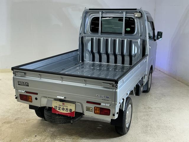 ピクシストラックエクストラ　４ＷＤ　ナビ　ＥＴＣ　３方開　荷台作業灯４ＷＤ　ナビ　ＥＴＣ　３方開　荷台作業灯　Ｂｌｕｅｔｏｏｔｈ　ＤＶＤ再生　フルセグＴＶ　フォグライト　キーレスエントリー　ドアバイザー　マニュアルエアコン　１２Ｖ電源ソケット　ヘッドライトレベライザー（京都府）の中古車