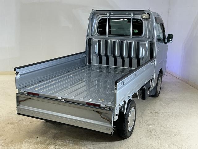 ピクシストラックエクストラ　４ＷＤ　ナビ　ＥＴＣ　３方開　荷台作業灯４ＷＤ　ナビ　ＥＴＣ　３方開　荷台作業灯　Ｂｌｕｅｔｏｏｔｈ　ＤＶＤ再生　フルセグＴＶ　フォグライト　キーレスエントリー　ドアバイザー　マニュアルエアコン　１２Ｖ電源ソケット　ヘッドライトレベライザー（京都府）の中古車