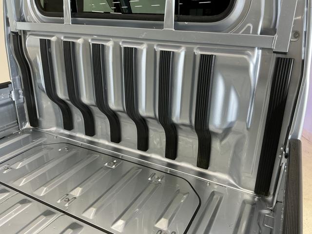 ピクシストラックエクストラ　４ＷＤ　ナビ　ＥＴＣ　３方開　荷台作業灯４ＷＤ　ナビ　ＥＴＣ　３方開　荷台作業灯　Ｂｌｕｅｔｏｏｔｈ　ＤＶＤ再生　フルセグＴＶ　フォグライト　キーレスエントリー　ドアバイザー　マニュアルエアコン　１２Ｖ電源ソケット　ヘッドライトレベライザー（京都府）の中古車