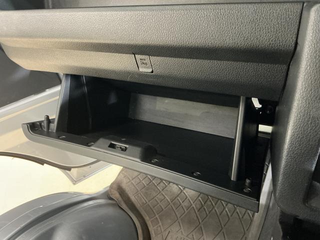 ピクシストラックエクストラ　４ＷＤ　ナビ　ＥＴＣ　３方開　荷台作業灯４ＷＤ　ナビ　ＥＴＣ　３方開　荷台作業灯　Ｂｌｕｅｔｏｏｔｈ　ＤＶＤ再生　フルセグＴＶ　フォグライト　キーレスエントリー　ドアバイザー　マニュアルエアコン　１２Ｖ電源ソケット　ヘッドライトレベライザー（京都府）の中古車