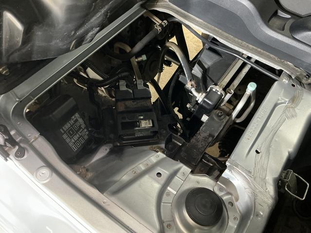 ピクシストラックエクストラ　４ＷＤ　ナビ　ＥＴＣ　３方開　荷台作業灯４ＷＤ　ナビ　ＥＴＣ　３方開　荷台作業灯　Ｂｌｕｅｔｏｏｔｈ　ＤＶＤ再生　フルセグＴＶ　フォグライト　キーレスエントリー　ドアバイザー　マニュアルエアコン　１２Ｖ電源ソケット　ヘッドライトレベライザー（京都府）の中古車
