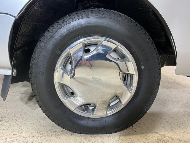 ピクシストラックエクストラ　４ＷＤ　ナビ　ＥＴＣ　３方開　荷台作業灯４ＷＤ　ナビ　ＥＴＣ　３方開　荷台作業灯　Ｂｌｕｅｔｏｏｔｈ　ＤＶＤ再生　フルセグＴＶ　フォグライト　キーレスエントリー　ドアバイザー　マニュアルエアコン　１２Ｖ電源ソケット　ヘッドライトレベライザー（京都府）の中古車