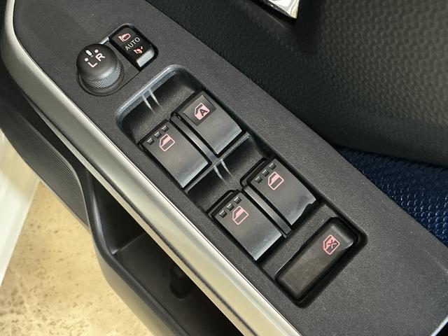 トールカスタムＧ　ＳＡII　ワンオーナー　ナビ　パノラマモニターワンオーナー　ナビ　パノラマモニター　ドラレコ　両側パワースライドドア　クルーズコントロール　Ｂｌｕｅｔｏｏｔｈ　ＤＶＤ再生　フルセグＴＶ　フォグライト　スマートキー　オートライト　ＬＥＤヘッドライト（京都府）の中古車