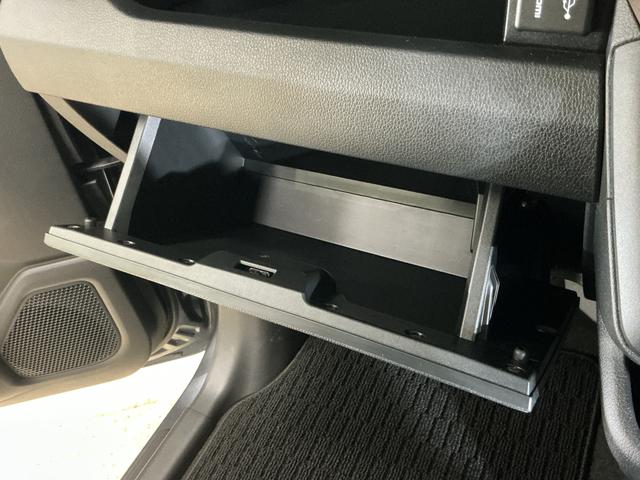 ムーヴRS ディスプレイオーディオ バックカメラ ワイヤレス充電器9型ディスプレイオーディオ バックカメラ 両側パワースライドドア アダプティブクルーズコントロール Qiワイヤレス充電器 コーナーセンサー 電動パーキングブレーキ オートハイビーム Bluetooth(京都府)の中古車