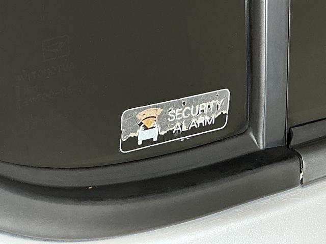 ミラXスペシャル CDオーディオ ドライブレコーダー キーレスCDオーディオ ドライブレコーダー ドアバイザー キーレスエントリー スペアキー有り 電動格納ミラー ヘッドライトレベライザー マニュアルエアコン 12V電源ソケット スペアタイヤ有り(京都府)の中古車