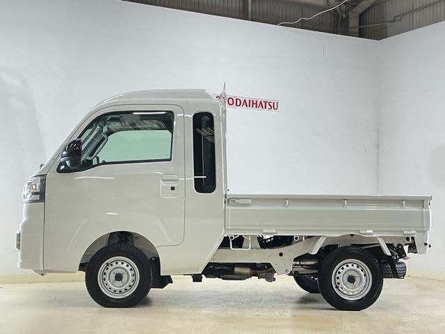 ハイゼットトラックジャンボエクストラ 電子制御式4WD CVT車 デモカー電子制御式4WD CVT デモカー 禁煙車 荷台作業灯 3方開 コーナーセンサー オートハイビーム LEDヘッドライト フォグライト プッシュスタート スマートキー 電動格納ドアミラー オートライト(京都府)の中古車