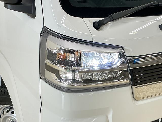 ハイゼットトラックジャンボエクストラ 電子制御式4WD CVT車 デモカー電子制御式4WD CVT デモカー 禁煙車 荷台作業灯 3方開 コーナーセンサー オートハイビーム LEDヘッドライト フォグライト プッシュスタート スマートキー 電動格納ドアミラー オートライト(京都府)の中古車