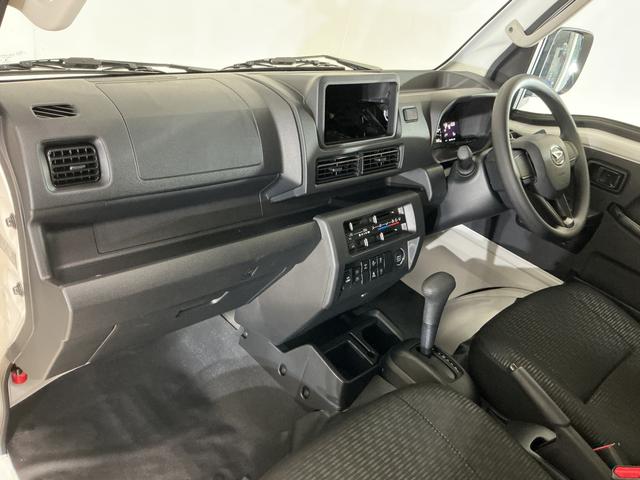 ハイゼットトラックジャンボエクストラ 電子制御式4WD CVT車 デモカー電子制御式4WD CVT デモカー 禁煙車 荷台作業灯 3方開 コーナーセンサー オートハイビーム LEDヘッドライト フォグライト プッシュスタート スマートキー 電動格納ドアミラー オートライト(京都府)の中古車