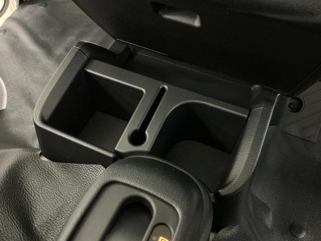 ハイゼットトラックジャンボエクストラ 電子制御式4WD CVT車 デモカー電子制御式4WD CVT デモカー 禁煙車 荷台作業灯 3方開 コーナーセンサー オートハイビーム LEDヘッドライト フォグライト プッシュスタート スマートキー 電動格納ドアミラー オートライト(京都府)の中古車