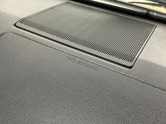 ハイゼットトラックジャンボエクストラ 電子制御式4WD CVT車 デモカー電子制御式4WD CVT デモカー 禁煙車 荷台作業灯 3方開 コーナーセンサー オートハイビーム LEDヘッドライト フォグライト プッシュスタート スマートキー 電動格納ドアミラー オートライト(京都府)の中古車
