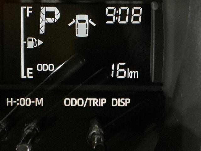 ハイゼットカーゴDX デラックス 4WD 届出済未使用車 スマートアシスト届出済未使用車 4WD スマートアシスト キーレスリモコン マニュアルエアコン スチールホイール 両側リヤスライドドア AM/FMチューナー オートライト オートハイビーム コーナーセンサー ABS(京都府)の中古車