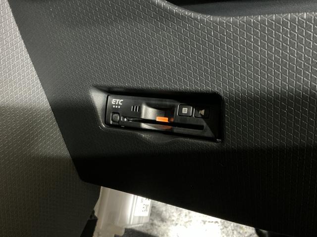 タントカスタムＸリミテッド　届出済未使用車　ディスプレイオーディオ届出済未使用車　９インチディスプレイオーディオ　フルセグチューナー　ブルートゥース対応　バックカメラ　スマートアシスト　両側リヤパワースライドドア　アダプティブクルーズコントロール　ＬＥＤヘッドライト（京都府）の中古車