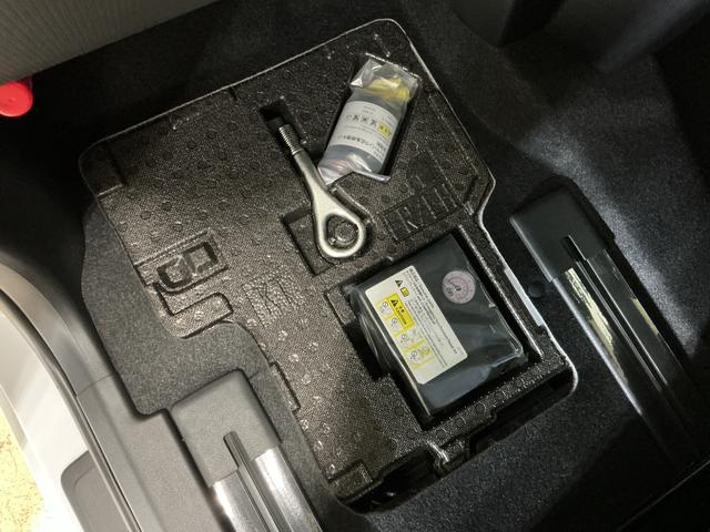 タントカスタムＸリミテッド　届出済未使用車　ディスプレイオーディオ届出済未使用車　９インチディスプレイオーディオ　フルセグチューナー　ブルートゥース対応　バックカメラ　スマートアシスト　両側リヤパワースライドドア　アダプティブクルーズコントロール　ＬＥＤヘッドライト（京都府）の中古車