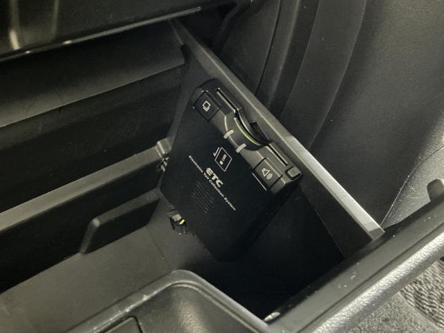 タント 中古車 カスタムＲＳ　ターボ　ＣＤチューナー　ＥＴＣ　キーフリーワンオーナー　ＣＤチューナー　ＥＴＣ　助手席側リヤパワースライドドア　キーフリーシステム　ターボ　ＨＩＤディスチャージヘッドライト　アルミホイール　オートエアコン　カーペットマット　ワイドバイザー