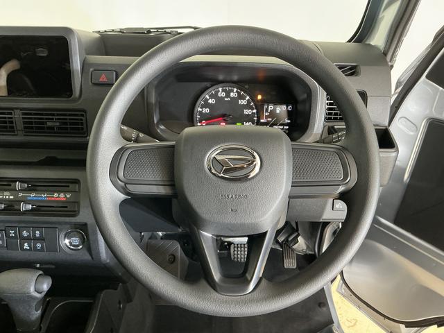 ハイゼットトラックジャンボエクストラ　電子制御式４ＷＤ　デモカー　禁煙車電子制御式４ＷＤ　デモカー　禁煙車　３方開　荷台作業灯　スーパーデフロック　コーナーセンサー　オートハイビーム　スマートキー　プッシュスタート　フォグライト　ＬＥＤヘッドライト　オートライト　スマアシ（京都府）の中古車