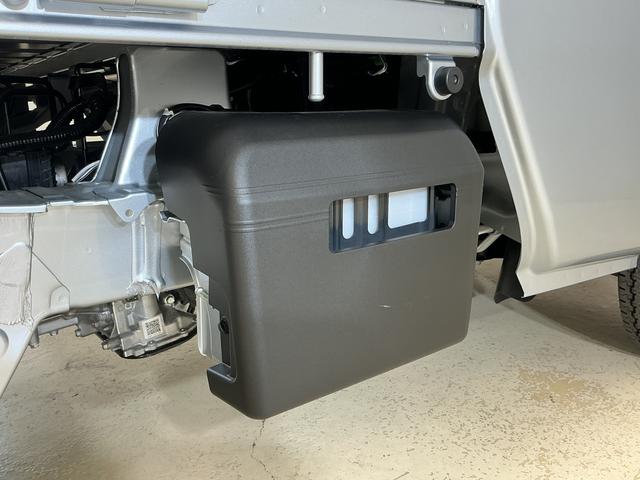 ハイゼットトラックジャンボエクストラ　電子制御式４ＷＤ　デモカー　禁煙車電子制御式４ＷＤ　デモカー　禁煙車　３方開　荷台作業灯　スーパーデフロック　コーナーセンサー　オートハイビーム　スマートキー　プッシュスタート　フォグライト　ＬＥＤヘッドライト　オートライト　スマアシ（京都府）の中古車