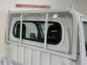 ワンオーナー　４ＷＤ　ＣＶＴ車　ラジオデッキ　リアコーナーセンサー　３方開　オートライト　横滑り防止装置　アイドリングストップ　スペアキー有り　マニュアルエアコン　１２Ｖ電源ソケット　バッテリーカバー（京都府）の中古車