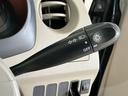 ワンオーナー　５速ＭＴ車　ＣＤオーディオ　ＨＩＤヘッドライト　キーレスエントリー　ドアバイザー　ヘッドライトレべライザー　マニュアルエアコン　１２Ｖ電源ソケット　１３インチ社外アルミホイール（京都府）の中古車