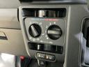 ワンオーナー　切替式４ＷＤ　ラジオデッキ　前後コーナーセンサー　オートマチックハイビーム　オートライト　衝突軽減ブレーキ　横滑り防止装置　アイドリングストップ　スペアキーあり　マニュアルエアコン（京都府）の中古車