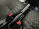 切替式４ＷＤ　ラジオデッキ　前後コーナーセンサー　オートマチックハイビーム　オートライト　キーレスエントリー　横滑り防止装置　アイドリングストップ　盗難防止放置　マニュアルエアコン　１２Ｖ電源ソケット（京都府）の中古車