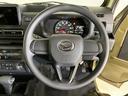 届出済未使用車　切替式４ＷＤ　ＣＶＴ車　オーディオレス　リアコーナーセンサー　荷台作業灯　オートマチックハイビーム　プッシュスタート　スマートキー　ＬＥＤヘッドライト　オートライト（京都府）の中古車