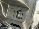 ５速ＭＴ車　４ＷＤ　ＣＤオーディオ　３方開　荷台作業灯　ＬＥＤヘッドライト　ドアバイザー　オートライト　フォグライト　キーレスエントリー　スペアキー有り　マニュアルエアコン　ヘッドライトレベライザー（京都府）の中古車