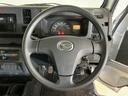 ５速ＭＴ車　４ＷＤ　ＣＤオーディオ　３方開　荷台作業灯　ＬＥＤヘッドライト　ドアバイザー　オートライト　フォグライト　キーレスエントリー　スペアキー有り　マニュアルエアコン　ヘッドライトレベライザー（京都府）の中古車