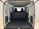４ＷＤ　ラジオデッキ　コーナーセンサー　オートマチックハイビーム　キーレスエントリー　オートライト　横滑り防止装置　アイドリングストップ　スペアキー有り　マニュアルエアコン　１２Ｖ電源ソケット（京都府）の中古車