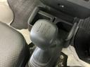 ５速ＭＴ車　４ＷＤ　ラジオデッキ　３方開　ドアバイザー　スペアキー有り　ヘッドライトレベライザー　マニュアルエアコン　１２Ｖ電源ソケット　スペアタイヤ　ラバーマット（京都府）の中古車