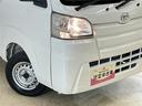 ５速ＭＴ車　４ＷＤ　ラジオデッキ　３方開　ドアバイザー　スペアキー有り　ヘッドライトレベライザー　マニュアルエアコン　１２Ｖ電源ソケット　スペアタイヤ　ラバーマット（京都府）の中古車