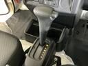 ４ＷＤ　ＣＶＴ車　ラジオデッキ　３方開　荷台作業灯　前後コーナーセンサー　オートマチックハイビーム　オートライト　スマアシ　横滑り防止装置　アイドリングストップ　マニュアルエアコン　１２Ｖ電源ソケット（京都府）の中古車