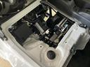 ラジオデッキ　４ＷＤ　３方開　前後コーナーセンサー　オートマチックハイビーム　オートライト　横滑り防止装置　アイドリングストップ　スペアキー有り　スマアシ　マニュアルエアコン　ヘッドライトレベライザー（京都府）の中古車