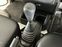 ワンオーナー　４ＷＤ　５速ＭＴ車　ラジオデッキ　３方開　コーナーセンサー　ドアバイザー　ラバーマット　横滑り防止装置　アイドリングストップ　オートハイビーム　オートライト　スマアシ　マニュアルエアコン（京都府）の中古車